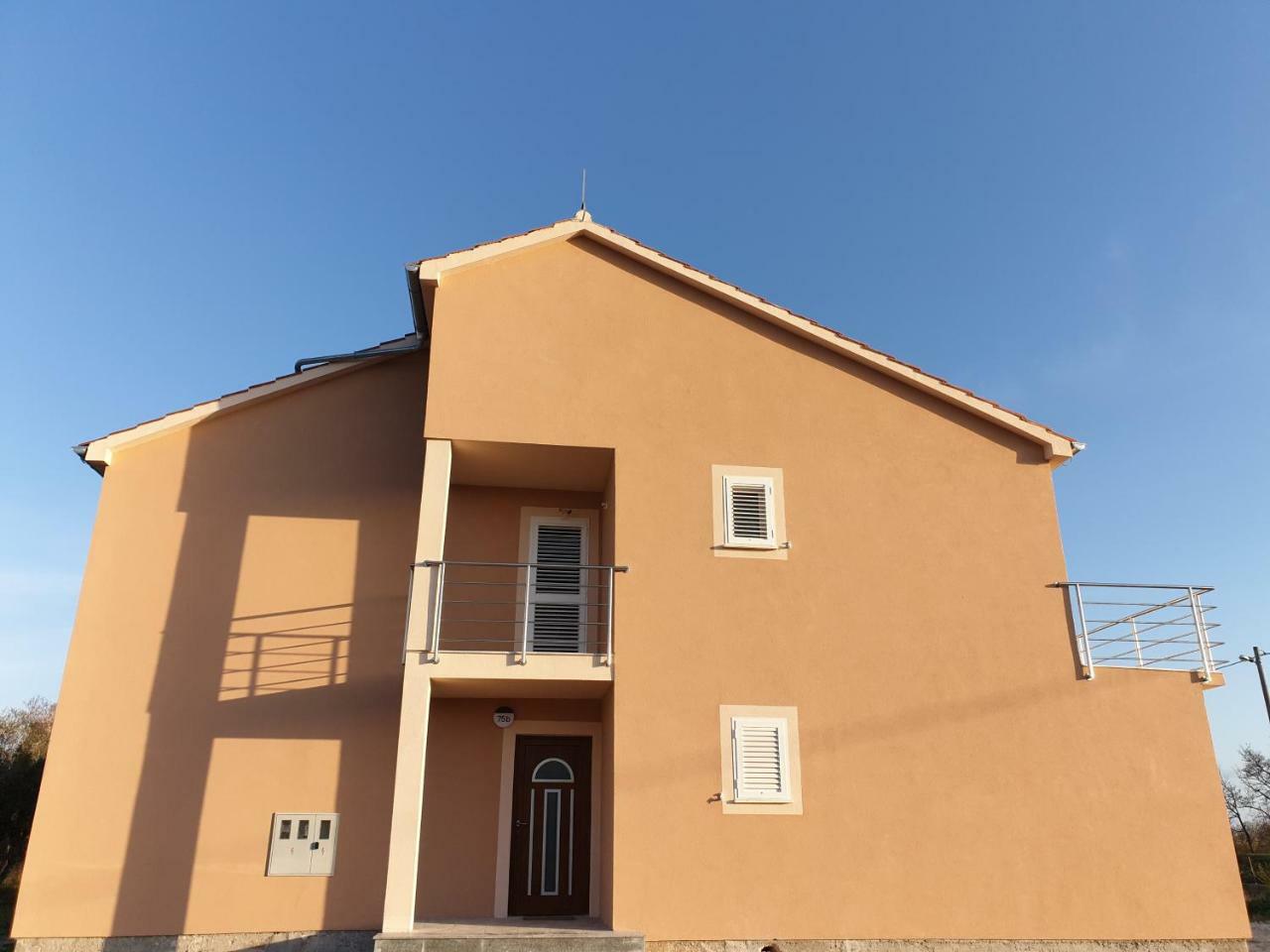 Apartments Nella 자다르 객실 사진